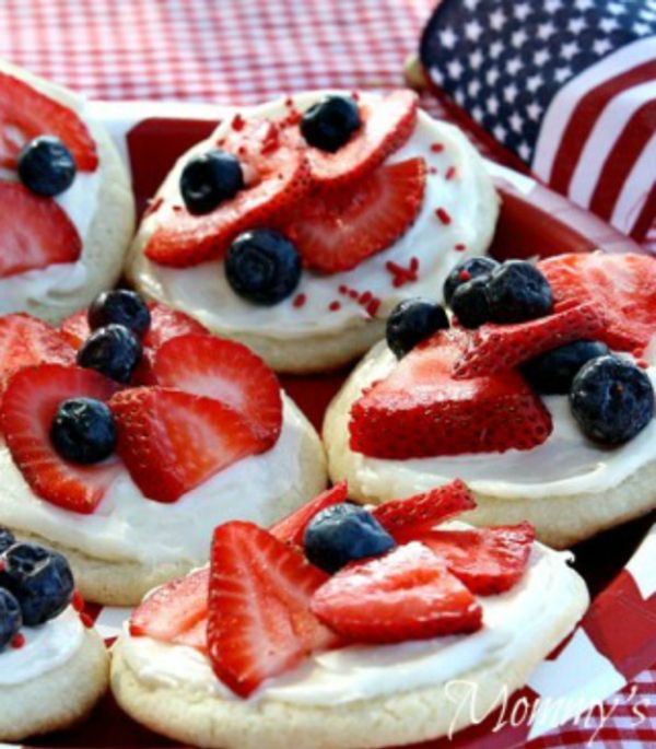 Red, White and Blue Mini Fruit Pizzas
