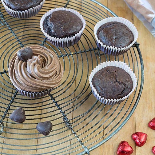 Chocolate Frosted Cupcakes Recipe Photo [3]