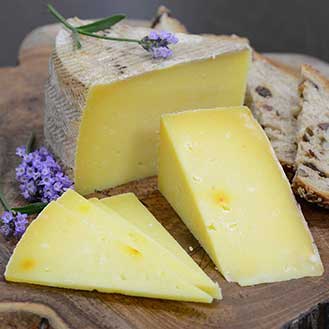 Sheep Milk Cheese with Saffron La Mancha