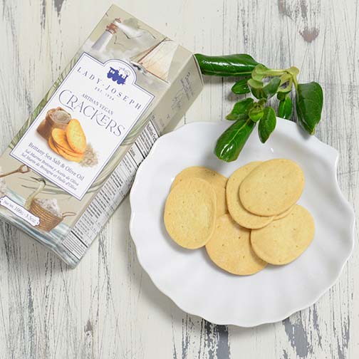 Artisan Vegan Crackers with Brittany Sea Salt and Olive Oil Photo [1]