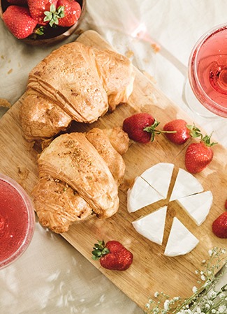 croissants gifts image