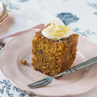 Frosted and Spiced Carrot Cake Recipe