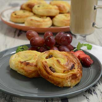 Raisin Custard Danish Roll