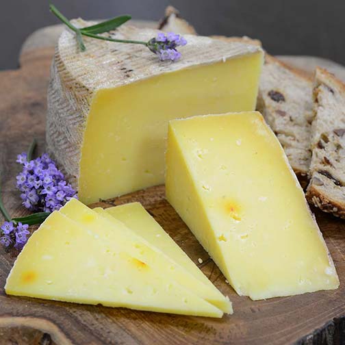Sheep Milk Cheese with Saffron La Mancha Photo [1]
