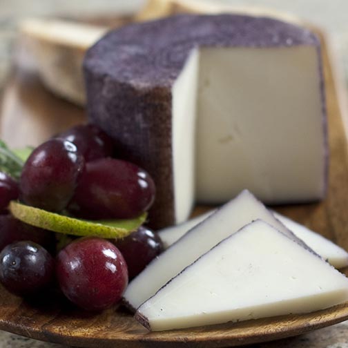 Murcia Al Vino - Wine Soaked Goat Cheese Photo [1]