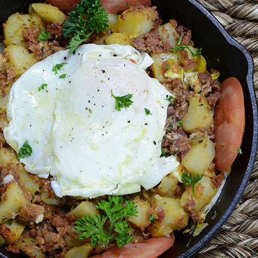 Wagyu Corned Beef Hash With Fried Egg Recipe Photo [1]